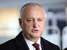 Додон обратился к президенту Молдавии Санду с просьбой отправиться в Москву