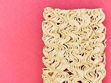 Безобидная лапша или живая язва? Россиянам рассказали о дошираке