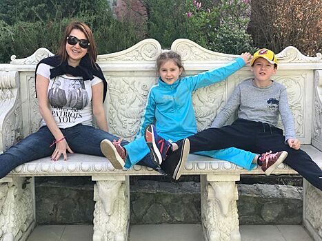 Ирина Слуцкая опубликовала забавное фото своих детей