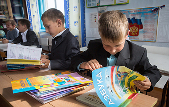 Минпросвещения опровергло введение единой школьной формы по всей стране