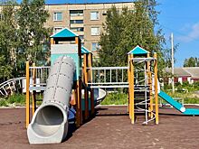 В поселке Торбеево возводят детскую игровую площадку