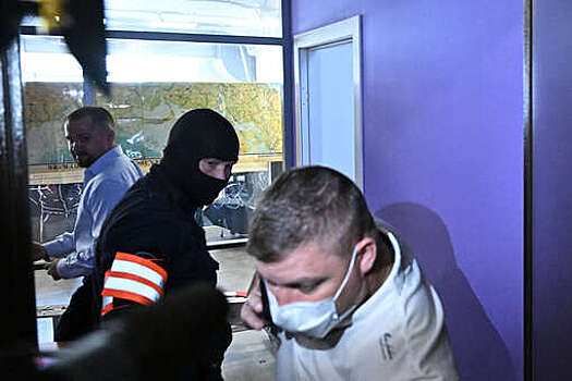 Полиция провела обыски в редакции Telegram-канала Baza