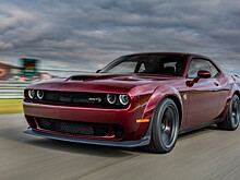 Dodge добавил широкий обвес 717-сильному купе Challenger Hellcat