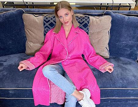 Розовый – тренд сезона: 10 модных вещей в этом оттенке представили Асмус, Топурия и Бузова