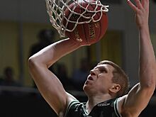 37-летний атакующий защитник Евгений Колесников вернулся в УНИКС