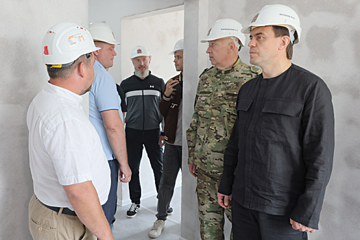 Губернатор Красноярского края проверил ход строительства на подшефной территории Донбасса