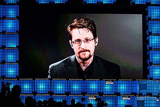 Вашингтон отказался комментировать получение российского паспорта Сноуденом