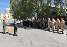 Медали за участие в параде Победы получили военные полицейские ЦВО и юнармейцы в Екатеринбурге