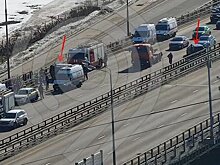 Два автомобиля столкнулись на Валаамской улице