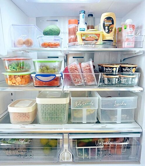 Заготовка еды впрок экономит время и деньги. Австралийка рекомендует готовить за раз столько, сколько сможете, а потом замораживать часть блюд, разделяя их на порции. 