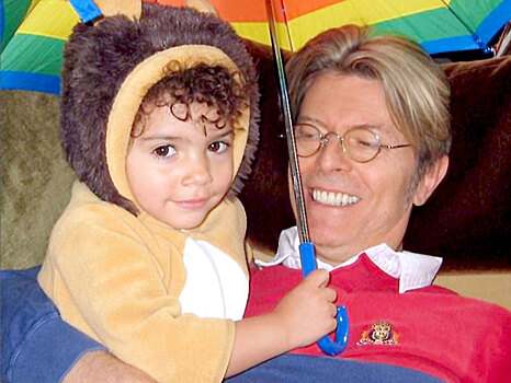 Дочь Дэвида Боуи затравили в Сети