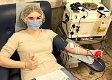 Сотрудница медцентра имени Бурназяна стала донором плазмы для пацинтов с COVID-19