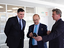 Мэр Иркутска Руслан Болотов встретился с Героем Российской Федерации Александром Полещуком
