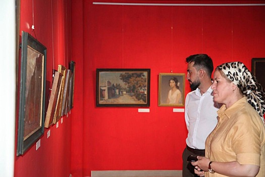 Выставку из фондов музея ИЗО КБР, посвященную 80-летию Победы, открыли в Ингушетии