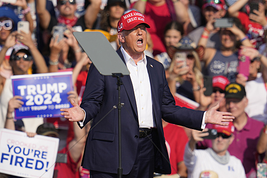 Закрывшая от пуль Трампа телохранительница оказалась русской каратисткой