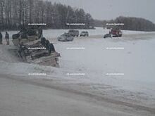 На трассе в Башкирии перевернулся бензовоз