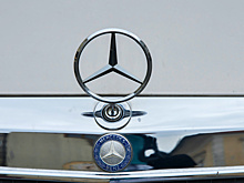 Российских владельцев Mercedes-Benz отключили от телематического сервиса