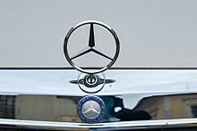 Российских владельцев Mercedes-Benz отключили от телематического сервиса