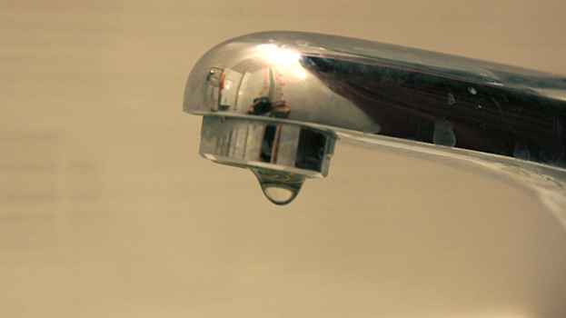 Массовые отключения в Саратове. «КВС» назвали адреса подвоза воды