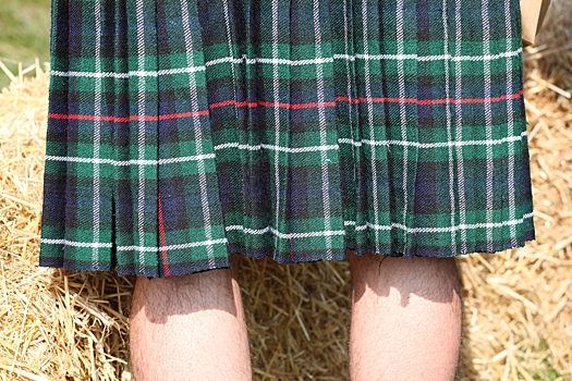 Мальчикам в Дублине разрешили посещать школу в юбках