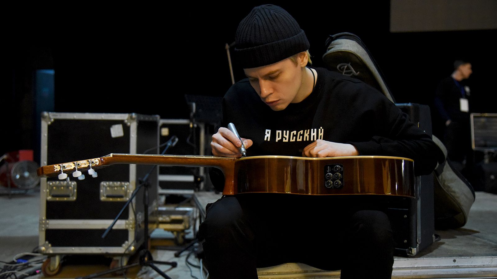 Shaman певец на красной площади. Shaman певец на красной площади. Shaman (певец). Почему не выступал шаман. Shaman (певец).