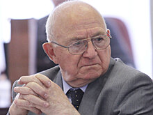 Мостовой посвятил трогательные стихи Симоняну, чье имя отныне будет носить трибуна А «Лукойл Арены»