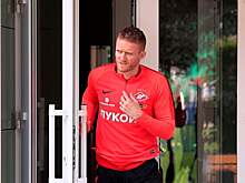 Шюррле: не хочу растить дочь через FaceTime