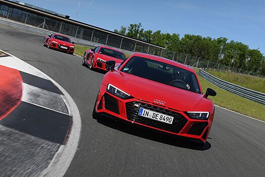 Audi выпустила последний экземпляр спорткара R8