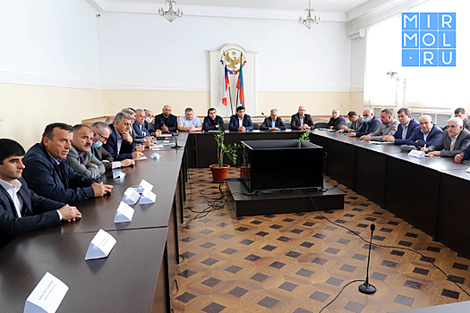 В Табасаранском районе состоялось внеочередное заседание Собрания депутатов