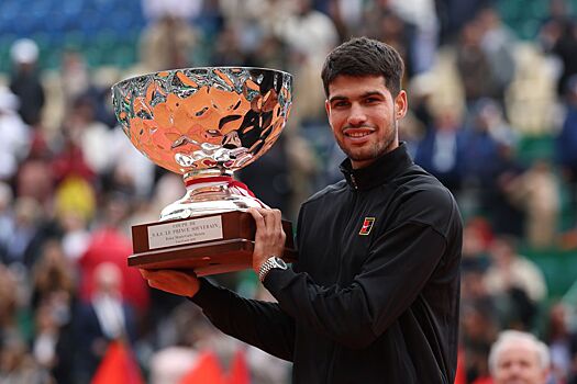 Даниил Медведев вернулся в топ-10 рейтинга ATP, Карлос Алькарас обошёл Зверева