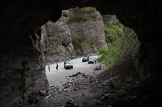 Туристов предупредили об опасности поездок в Кармадонское ущелье