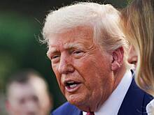 Трамп заработал миллионы долларов с продаж гитар и Библий