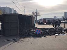 Грузовик с асфальтом перевернулся на юго-востоке Москвы