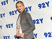 Актриса Кэмерон Диас заметили с сыном и мужем на прогулке в Нью-Йорке