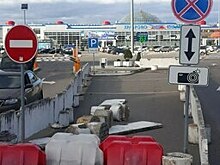 Хаос у шлагбаума: калининградские таксисты направили чиновникам предложения по парковке в Храброво