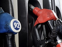 Цена бензина на бирже продолжила снижение