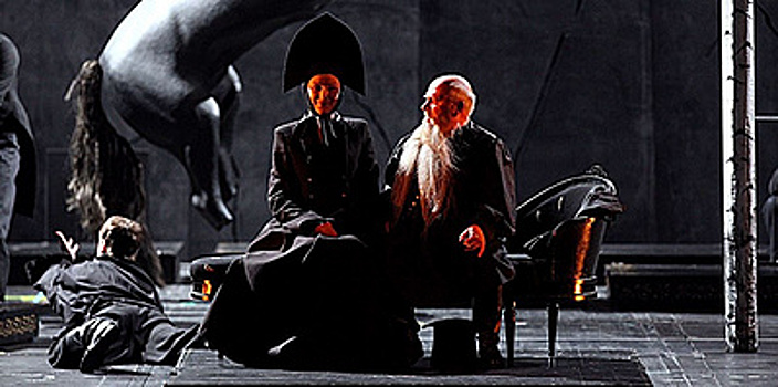 Никаких сюжетов и котики. Что посмотреть в театре осенью