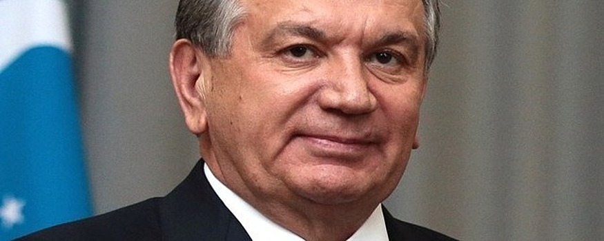 Глава Узбекистана навестил местных жителей для проверки отопления в их квартирах