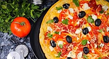 Легкое универсальное тесто для пиццы без дрожжей из двух ингредиентов — простое и приятное в приготовлении