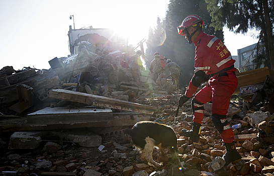 Опознаны тела 14 из 20 жертв землетрясения в Сычуани
