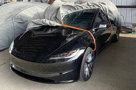 Обновленную Tesla Model 3 сфотографировали без камуфляжа