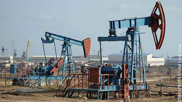 Саудовская Аравия и Россия собрались сократить добычу нефти