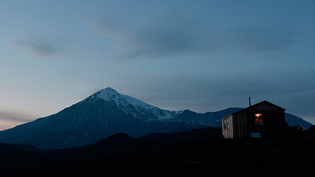 Количество жертв восхождения на вулкан на Камчатке выросло до восьми