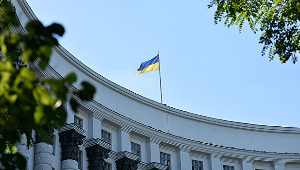 СНБО Украины поручил расширить список санкций относительно физических и юридических лиц РФ