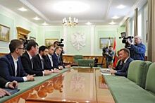 Врио курского губернатора встретился с участниками конкурса «Лидеры России»