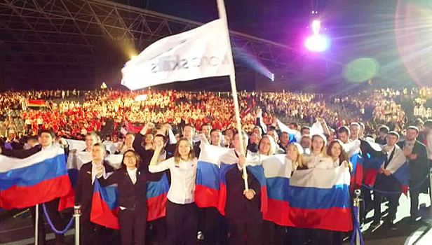 Флаг российского турнира WorldSkills-2019 взвился над Мадридом