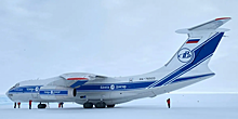 Первый самолёт совершил посадку на снежно-ледовом аэродроме антарктической станции Прогресс
