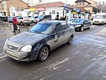На Тархова 28-летняя автоледи на Lada Granta сбила женщину на "зебре"