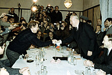 30 лет назад в Чехии началась "Бархатная революция"