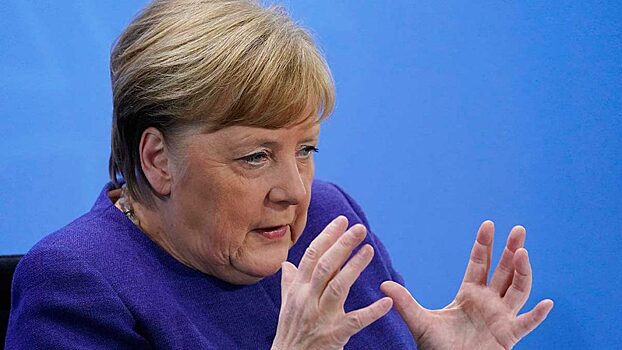 Меркель пожаловалась пранкерам, что Польша и Греция постоянно требуют репарации от ФРГ